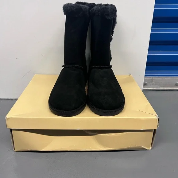 Mossimo Supply Co Black Cozy Winter Boots - Picture 2 of 6